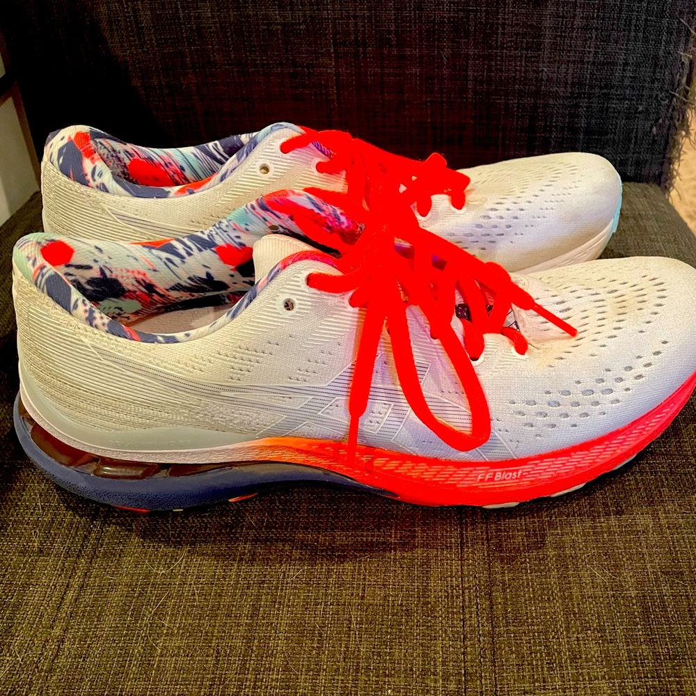 ASCIS Running shoes